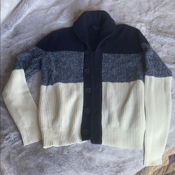 Express Men’s Button-Up Cardigan - Picture 2 of 9